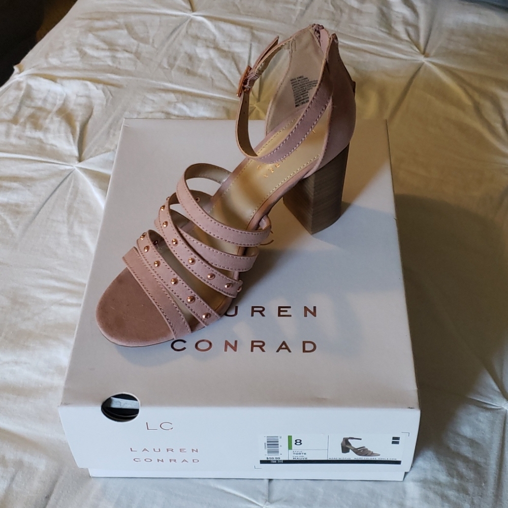 Dress shoes